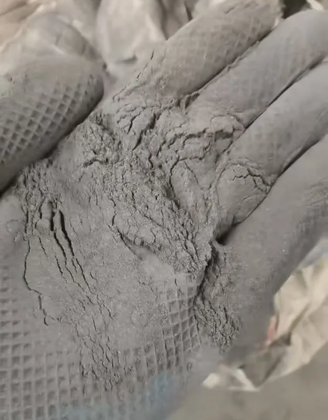 Silver and silicon rich powder recovered from solar cells